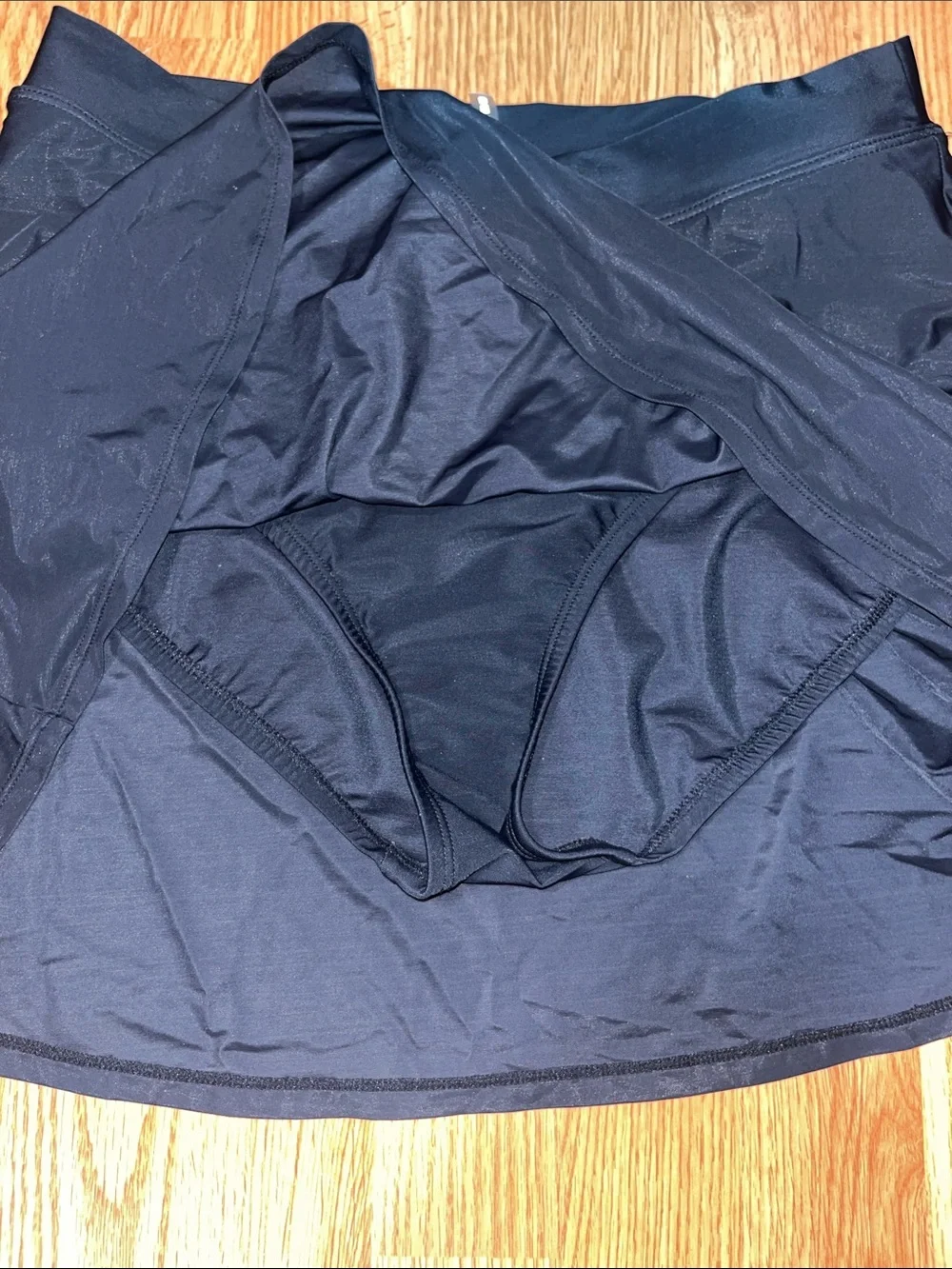 Land’s End Size 10 Black Swim Skirt